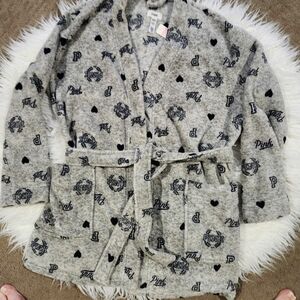 Vs pink house robe. M/L NWT